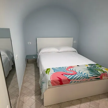 Piccinni 79 - Charm *